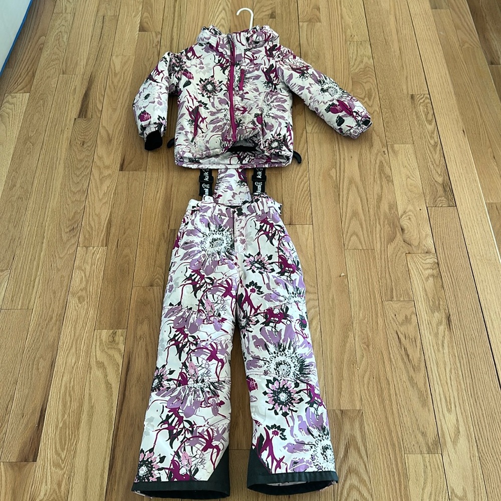 Girls Kamik ski pants and jacket